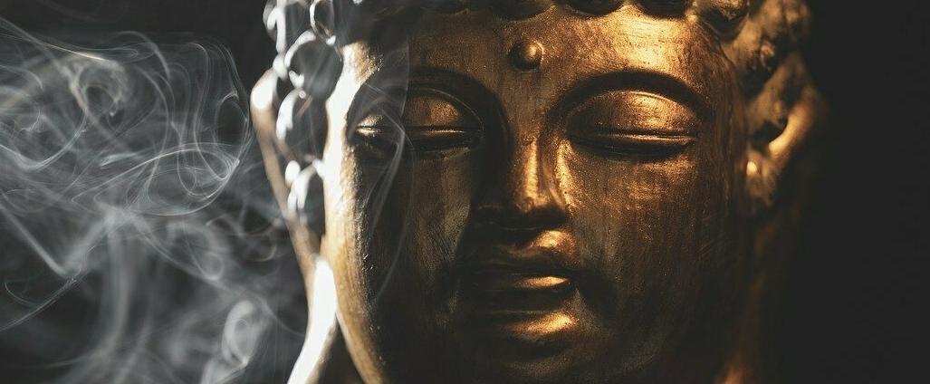 Zen-Aromen und Tempeldüfte: Eine Duftreise durch die Kunst Japans