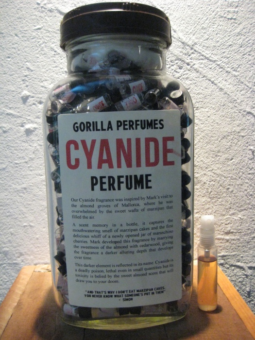 Cyanide Perfume, Gorilla Perfume Gallery, London - Juli 2014