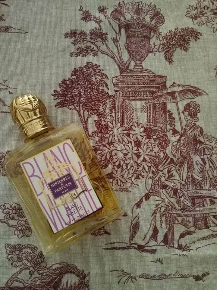 Blanc violette - Histoires de parfums