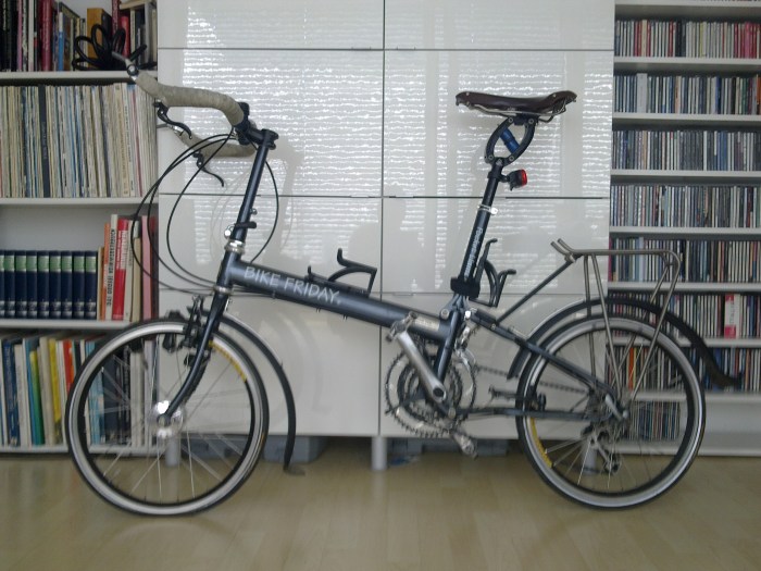 Bike Friday ist eine kleine Fahrradmanufaktur aus USA, die sich auf hochwertige Falträder der Reifengröße 20 Zoll spezialisiert hat.