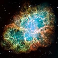 Der Krebsnebel im Sternbild Stier. Entstanden durch eine Supernova, die im Jahre 1054 beobachtet wurde. Aus dem explodierenden Stern wurde ein Pulsar. Das ist ein stadtgrosses, extrem komprimiertes Gebilde, dass sich 30 x pro Sek. um sich selber dreht.