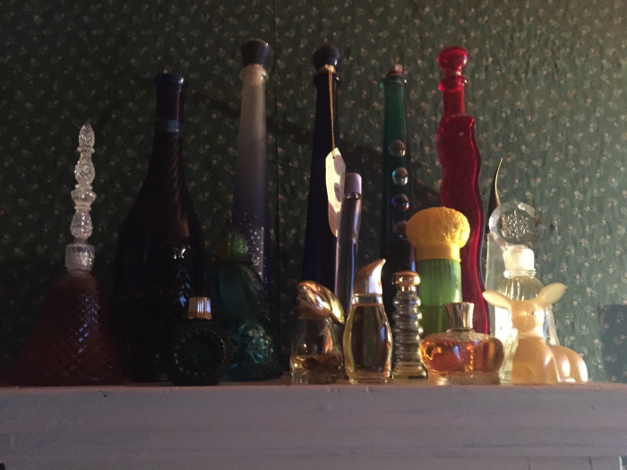 Die Avon-Nostalgiesammlung (die Flaschen hinten nicht, klar)