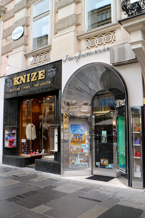 "KNIZE" / Parfümerie "J.B. Filz", Wien A