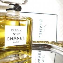 N°22 (Parfum) - Chanel