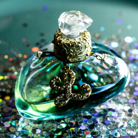 L (Eau de Parfum) by Lolita Lempicka