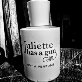 Not a Perfume - Juliette Has A Gun