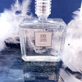 Gris clair... (2019) by Serge Lutens