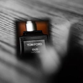 Oud Wood (Eau de Parfum) by Tom Ford