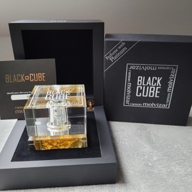 Black Cube - Ramón Molvizar