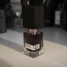 Black Afgano (Extrait de Parfum) by Nasomatto