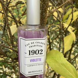 1902 - Violette - Berdoues