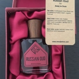 Russian Oud (Extrait de Parfum) von Areej Le Doré