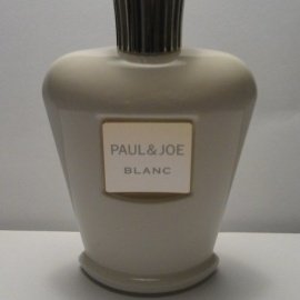 Blanc by Paul & Joe