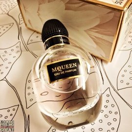 McQueen (Eau de Parfum) - Alexander McQueen