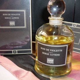 Iris Poudre - Editions de Parfums Frédéric Malle