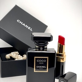 Coco Noir by Chanel (Eau de Parfum) » Reviews & Perfume Facts