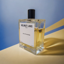 The unbearably unbeatable chic minimalism of Helmut Lang EDC. Like drifting snow in a bottle. Can you imagine Helmut gifting bottles to influencers on Instagram? I DONT THINK SO.