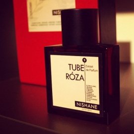 Tuberóza (Extrait de Parfum) by Nishane