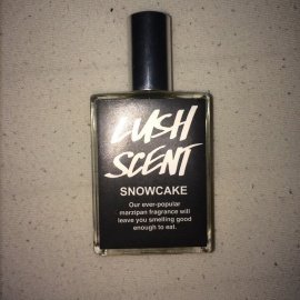 Snowcake - Lush / Cosmetics To Go
