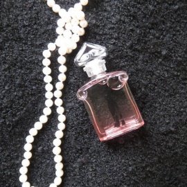 La Petite Robe Noire (Eau de Parfum Couture) by Guerlain