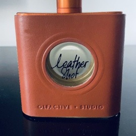 Leather Shot by Olfactive Studio