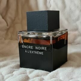 Encre Noire à L'Extrême by Lalique