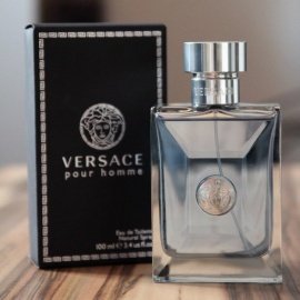 versace pour homme rating