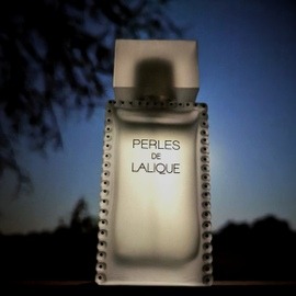 Perles de Lalique im Mondschein..